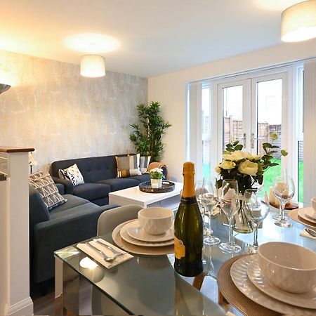 Luxury 4 Bed House With Gated Parking In The Heart Of Birmingham! Daire Dış mekan fotoğraf