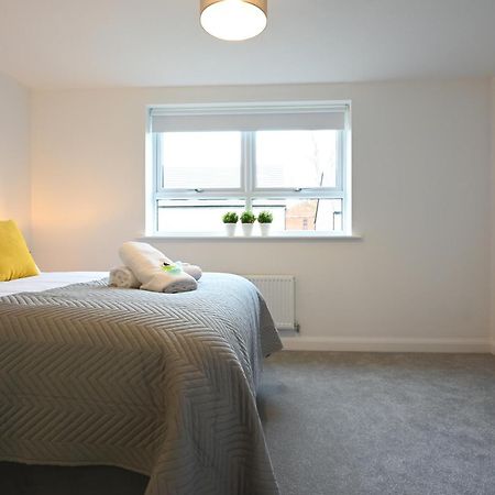Luxury 4 Bed House With Gated Parking In The Heart Of Birmingham! Daire Dış mekan fotoğraf