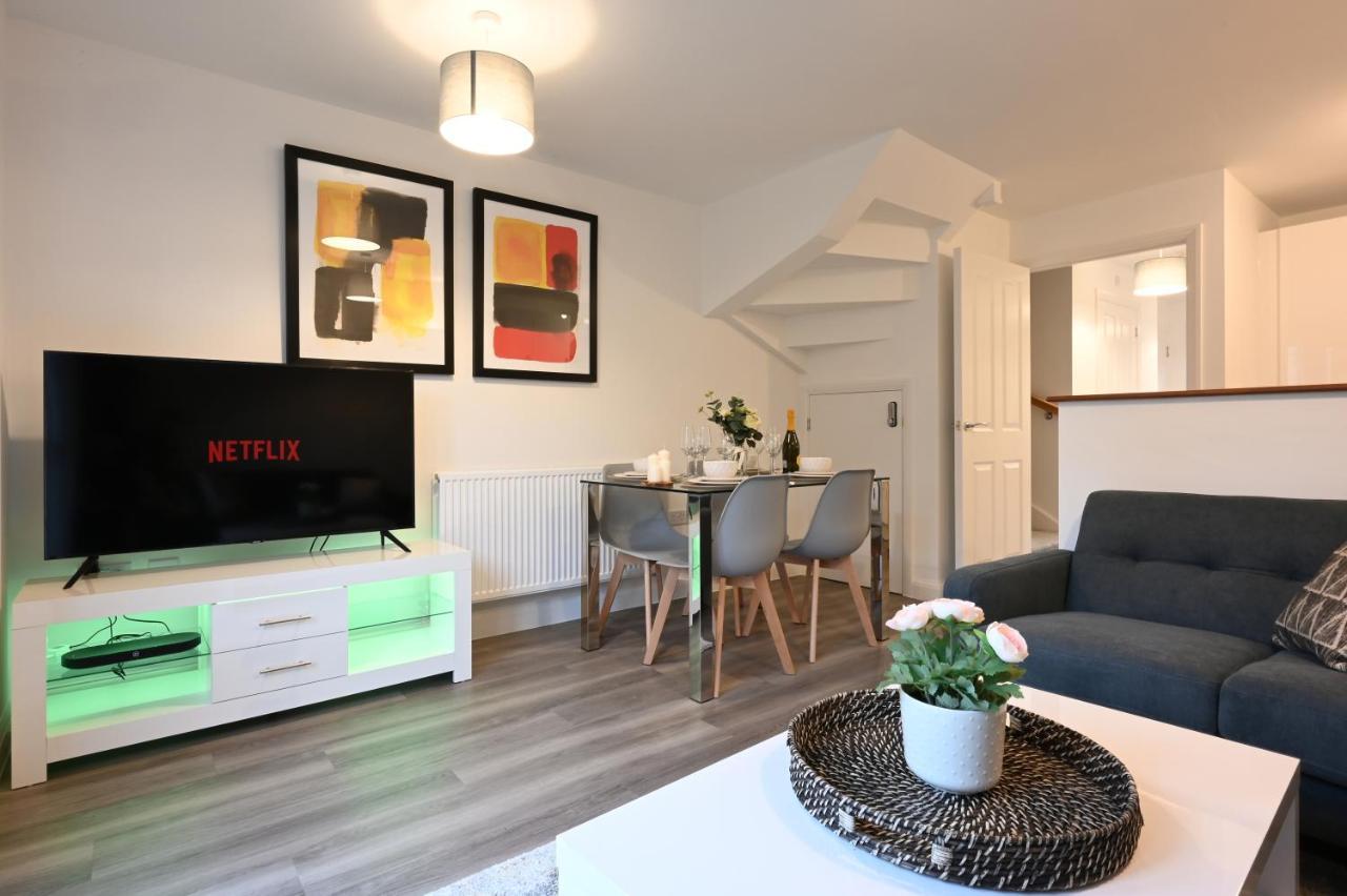 Luxury 4 Bed House With Gated Parking In The Heart Of Birmingham! Daire Dış mekan fotoğraf