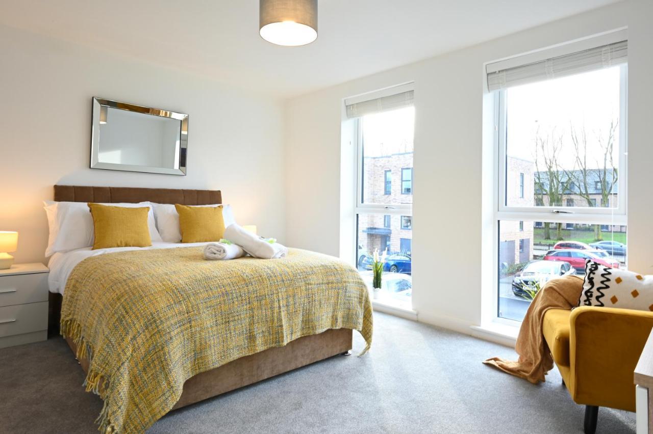 Luxury 4 Bed House With Gated Parking In The Heart Of Birmingham! Daire Dış mekan fotoğraf